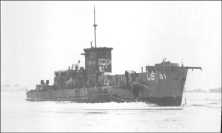 (Details) Das Wrack von LCI 91 um den September 1944 auf Dog White. (Details) Foto vom Juli 1944, aufgenommen von Lt. Itzel