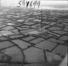 (detail) On July 11, 1943, the castle of Agneaus at Deux-Jumeaux, lost in the bocage, at the bottom, the flooded marsh of the Aure