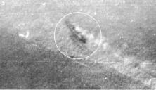 (Details) LCI 91 um 12:30 Uhr, in Brand, gestrandet, bei Flut Details 2 Fotos von LCI 91 in der Mitte von Hindernissen, mit den DD-Tanks auf der Kiesbank und die