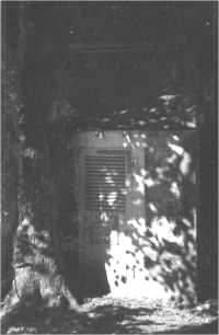 Au manoir, "German latrines closed 44"