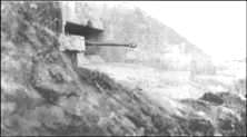 (détails) La casemate du WN65, avec son canon antichar PAK 38 de 50mm KWK39 à canon long (tube de 3m avec frein de bouche) (détails) Vers le 10 juin, la casemate est occu