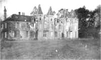(details) The castle of Gruchy, PC the company 9/726, which defended the Percée and Englesqueville (details)