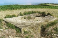 Die Küste von Vierville nach St-Laurent am 6. Juni um 12 Uhr (Details) (Details) Am 24. März 44 (Details) der WN71 Bunker, über dem aktuellen Partysaal (Details)