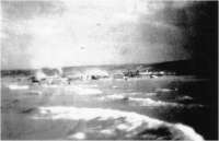 Document du fonds : Images des régiments de renforts et du Génie débarquant au Ruquet à partir de 10h00, à la pleine mer