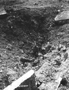 (details) (details) A wooden cannon for use as lure, in an unprotected position