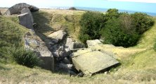 (details) Shelter for F4 troops (details) Shelter for G3 ammunition, destroyed by internal explosion after fighting (details)