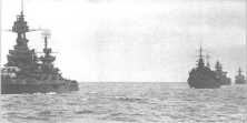 (détails) Les "Fire Support Group 1 et 2" en route vers Omaha Beach En tête le "Texas" suivi du "Glasgow" (FSG1) puis des "Arkansas", "Montcalm" et "Georges-Leygues" (FSG