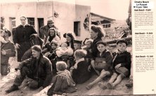 (détails) Contrairement à la légende, cette photo a été prise au Ruquet entre le 8 et le 10 juin. Un partie des civils font partie de la famille de Lucien Olard, garagist