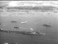 La digue vers le 15 juin, devant Saint-Laurent, on voit le "Centurion" à l'extrémité Ouest (voir détails) Plans du port le 5 août, après renforcement du Gooseberry et aba