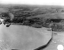 (détails) Port-en-Bessin peu avant le débarquement, vers 1944 (détails)