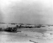 (détails) Le causeway Est (ou alors c'est à Utah Beach) (détails)