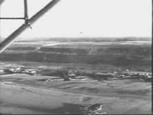 24 - Front, ein LCT am Strand 25 - Die Klippe zwischen St-Laurent rechts und Le Ruquet links 26 - Links ein LCI am Strand mit seiner Vorderseite in Richtung der breiten 27 - A dro