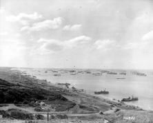 (détails) Vue depuis le WN60, à l'estrême Est d'Omaha Beach. Voir cette photo renseignée