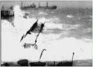 Ein Bombardement steckte zwischen dem Centurion und dem nahe gelegenen Phoenix vor dem Centurion, aus dem der Film stammte.