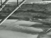 4 Ein Bombardon und ein LCI werden gerettet